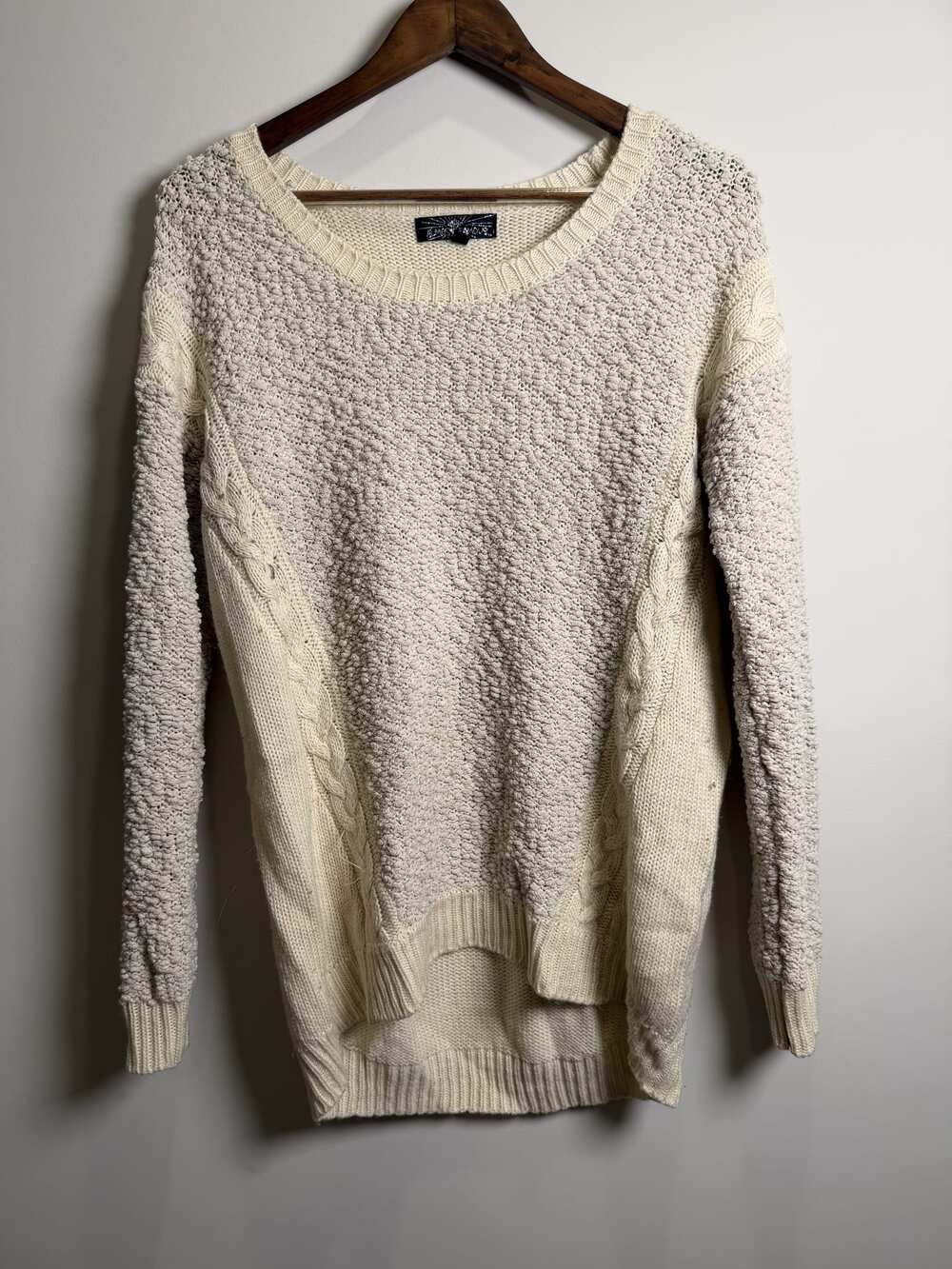 Almost Famous Cream Textured Knit Cable-Panel Crew-Neck Pullover Sweater Large